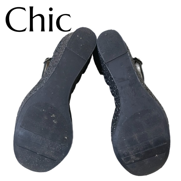 Chic Platform Wedge Black Lace Glamorous Sandal by Lady Couture in size 9 - Picture 10 of 17